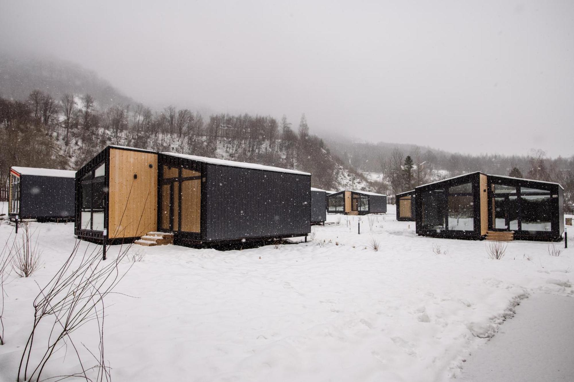 Рибничанка Hotel Skhidnytsia Екстериор снимка