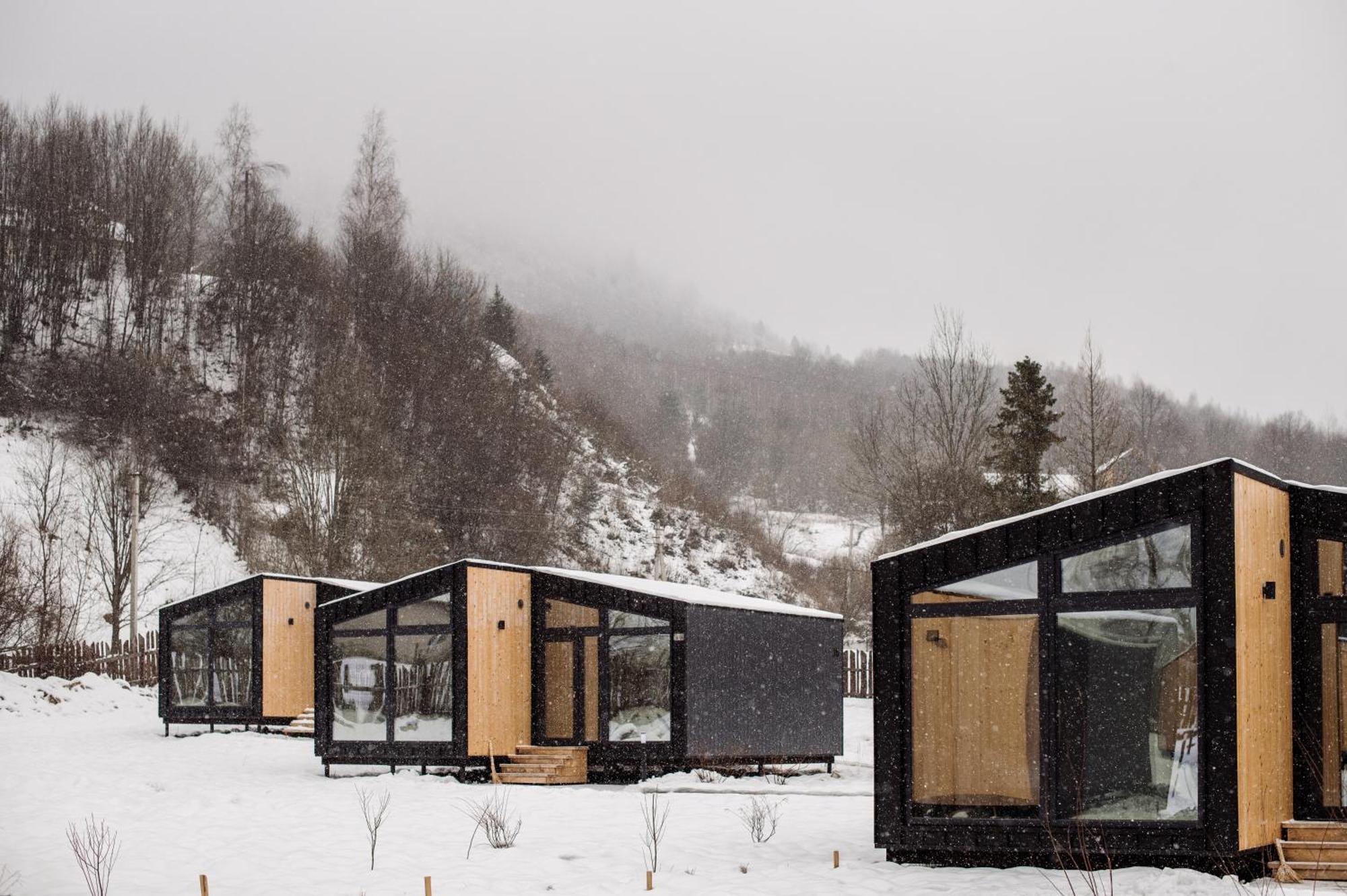 Рибничанка Hotel Skhidnytsia Стая снимка
