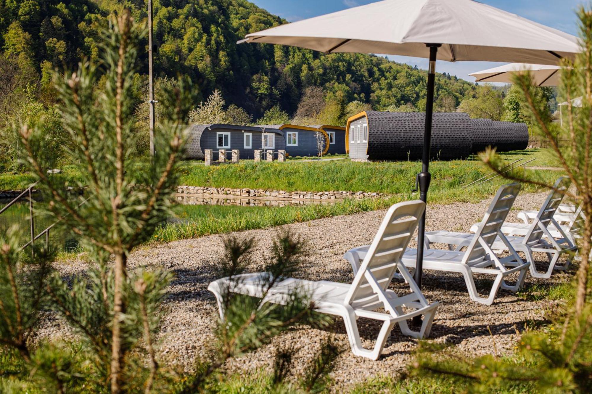 Рибничанка Hotel Skhidnytsia Екстериор снимка
