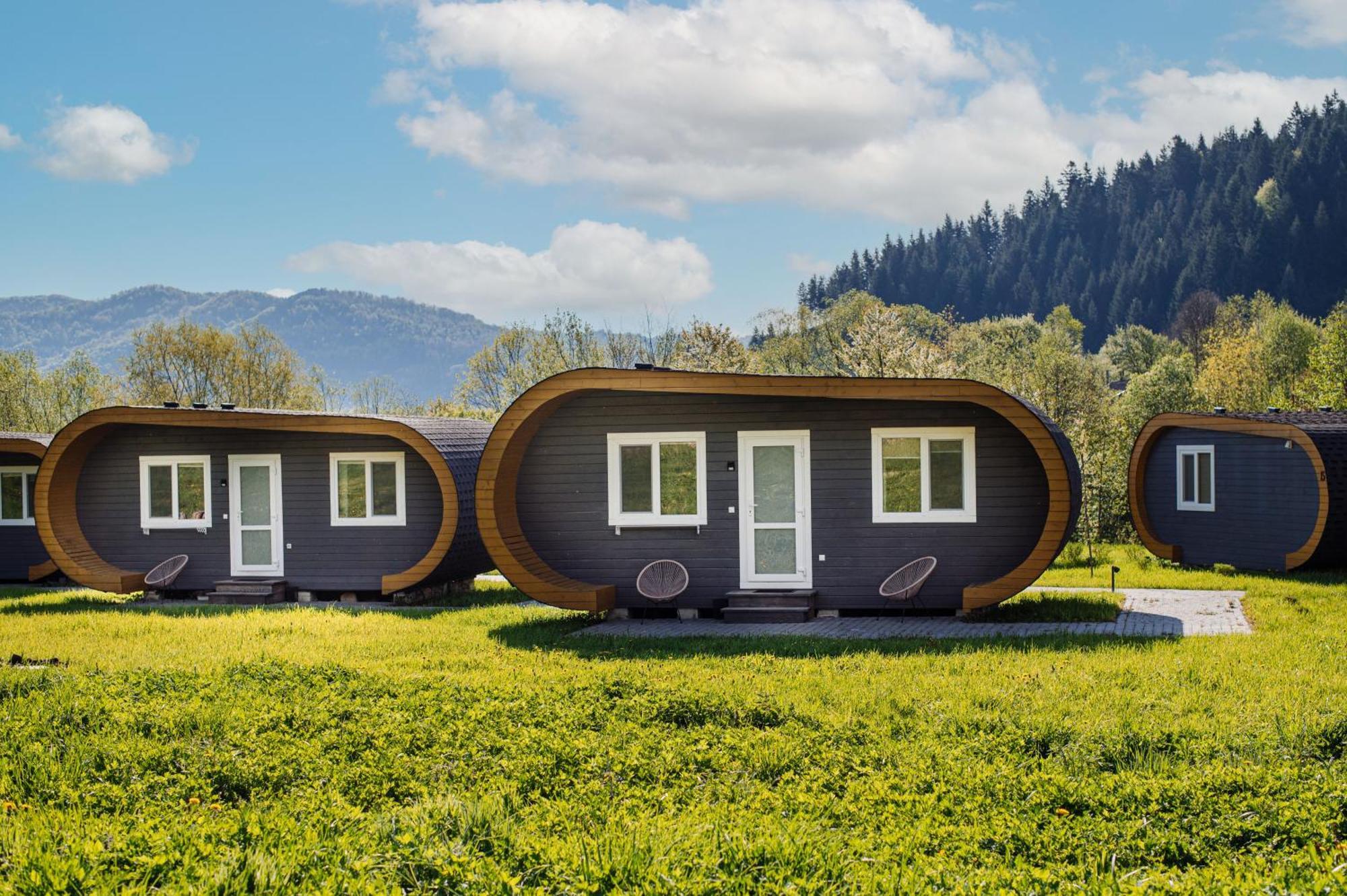 Рибничанка Hotel Skhidnytsia Екстериор снимка