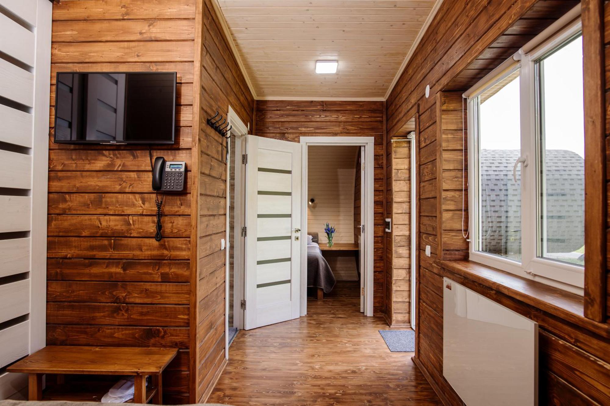 Рибничанка Hotel Skhidnytsia Екстериор снимка